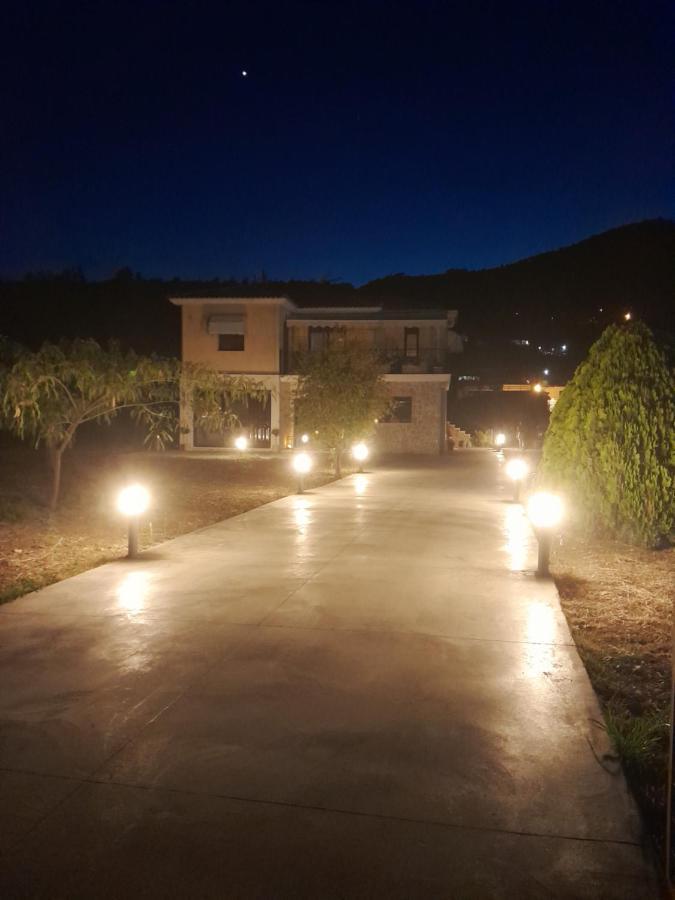 Central House 2 Epidaurus Luaran gambar